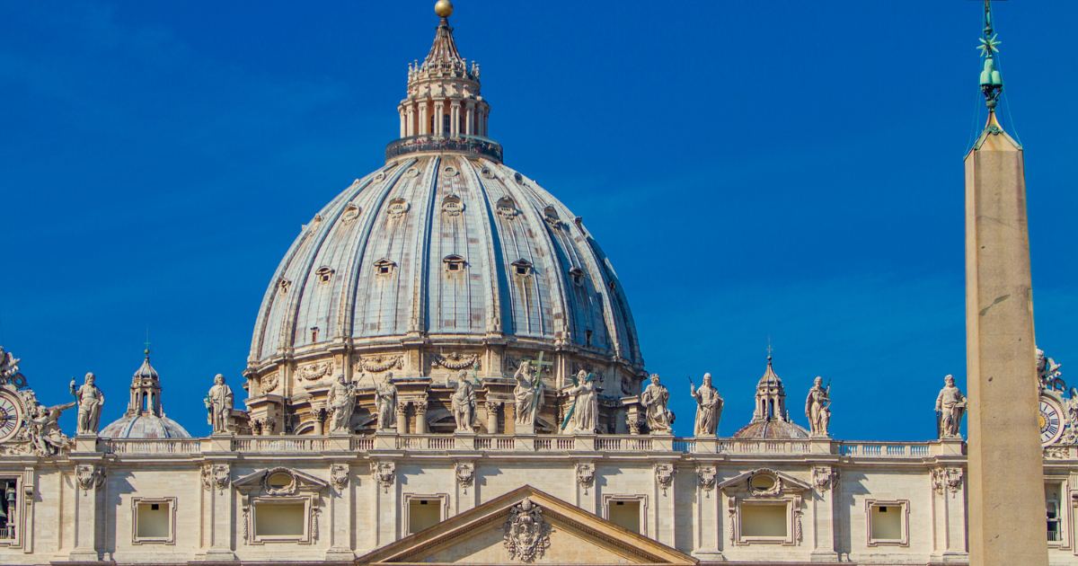 How Does the Dome of St. Peter’s Basilica Symbolize Architectural Mastery?